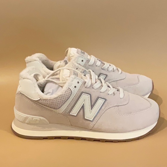 New Balance Shoes - New Balance 574 cream with fur